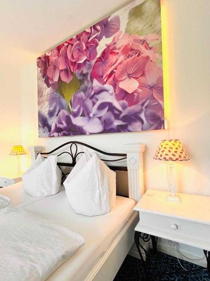 Pension Altstadt Moench In Top Lage Preis Inclusive 5 Prozent Bettensteuer Und Fruehstueck Щралзунд Екстериор снимка