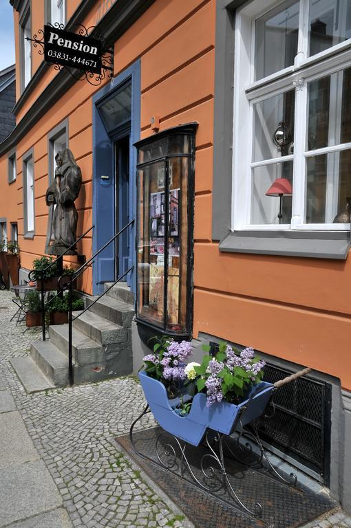 Pension Altstadt Moench In Top Lage Preis Inclusive 5 Prozent Bettensteuer Und Fruehstueck Щралзунд Екстериор снимка